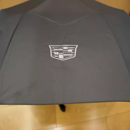 NIB Genuine Cadillac Compact Folding Gray Umbrella Car Fit Parts No. GI-20221172