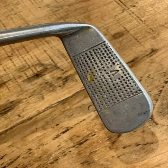 Vintage Vixen Rustless Golf Putter / Right Handed 