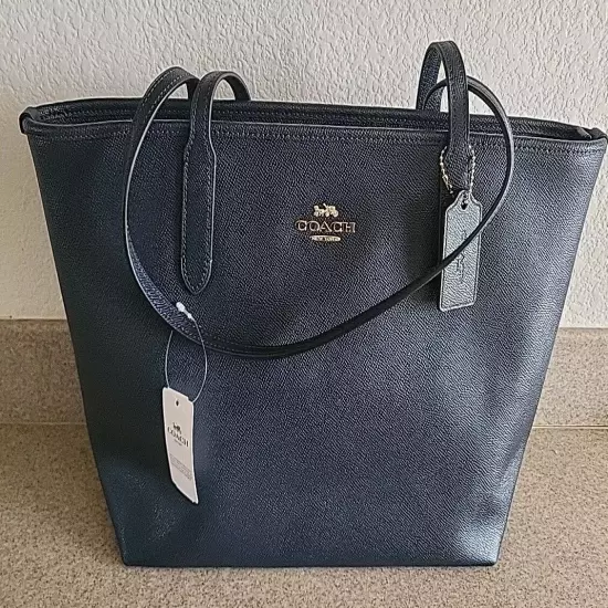 NWT Coach Navy Leather Tote Bag Is Your New Fall Favorite