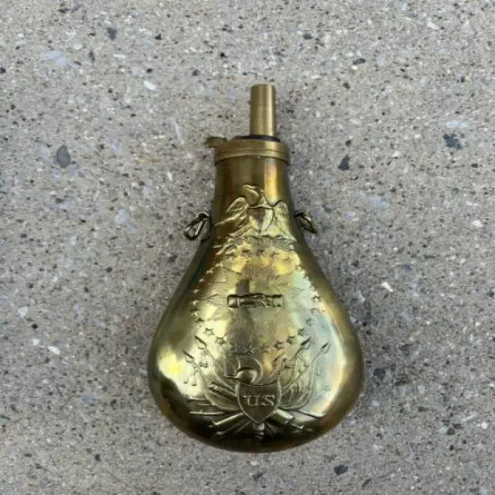 20th CENTURY REPRODUCTION OF AN AMERICAN "PEACE FLASK”