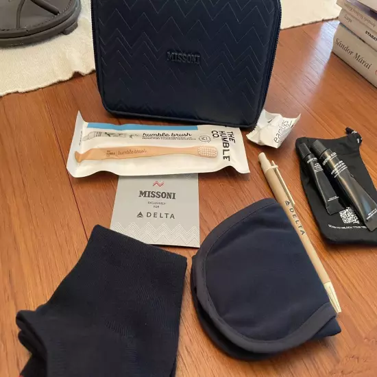 MISSONI Delta One® First Class Amenity Kit New Blue Leather