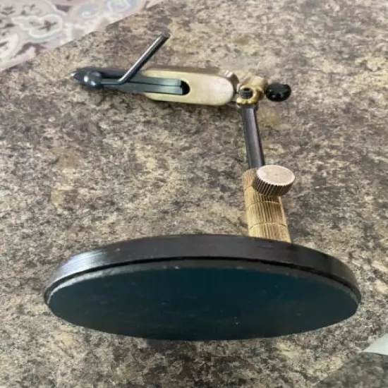 beautiful unknown fly Fishing tying Heavy vise LOOK!