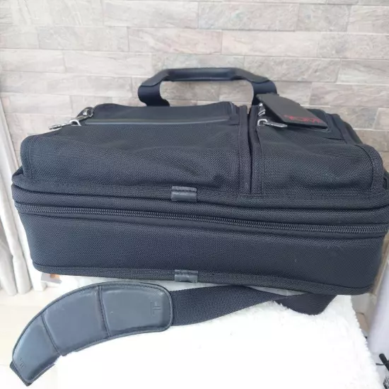 Tumi 2Way Business Bag Alpha Expandable