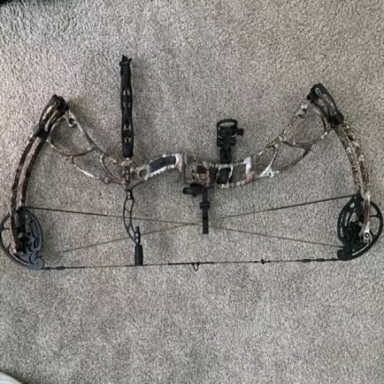 Obsession K34 RH Compound Hunting Bow Realtree Camo 70# mods, arrow rest, sight.