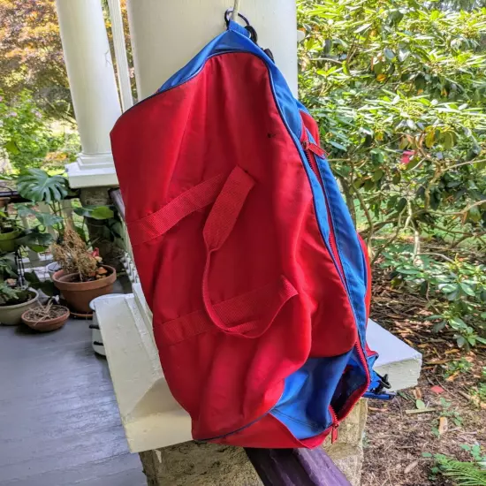 Vintage 80s-90s Spalding Duffle Sports Bag*Zip Closure*Red & Blue