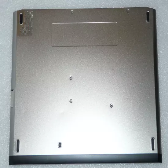 BRAND NEW GENUINE DELL VOSTRO V130 SILVER BOTTOM BASE ACCESS COVER 2KMVW 02KMVW