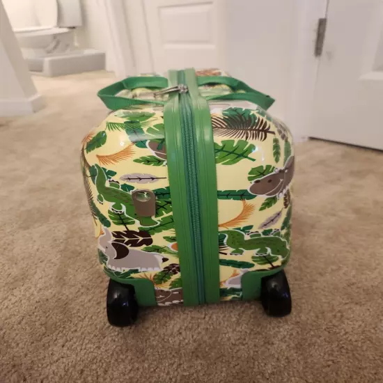 Kids NWT Safari Animals Green Luggage Boys 17" Travel Case