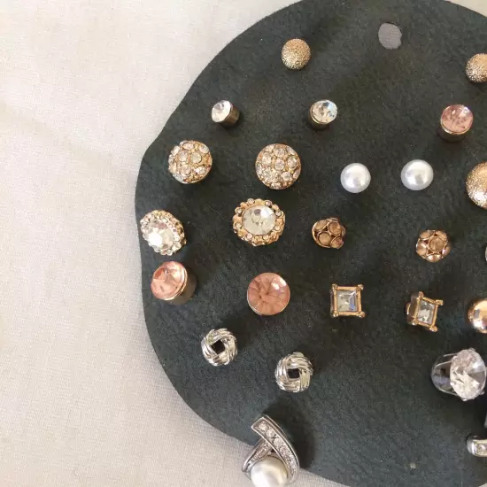 Forever 21 Earrings Studs Pearl 14 pairs 