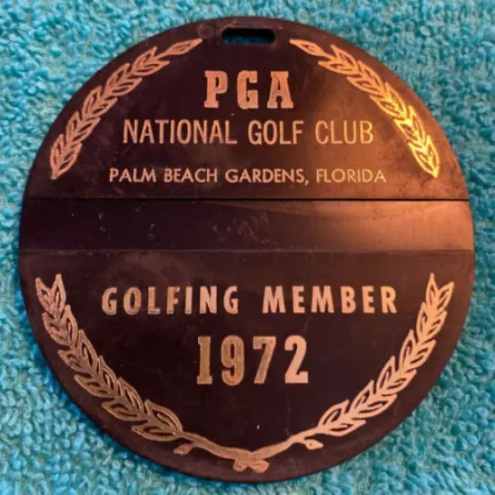 BAG TAG 1972 P.G.A. NATIONAL GOLF CLUB / PALM BEACH, GARDENS, MEMBERS TAG