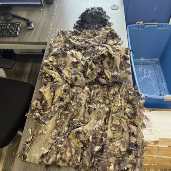 Men's Ghillie Suit Size M/L Full Body Used/ Good Condition