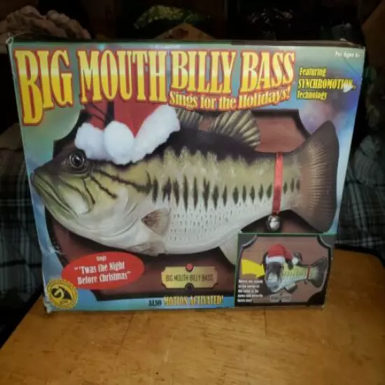 Vintage Big Mouth Billy Bass "Sings For The Holidays "JUST IN TIME FOR CHRISTMAS