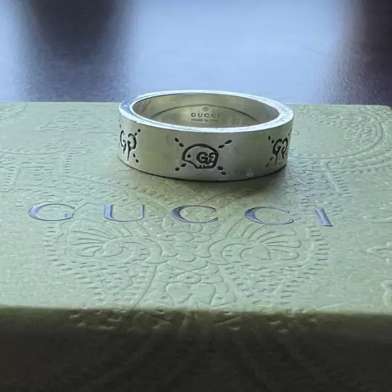 *Gucci* Men's Silver Ghost Ring (Gucci size 23, US size 10.5)