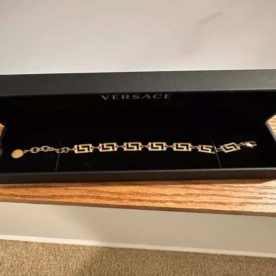 versace chain bracelet one size fits all