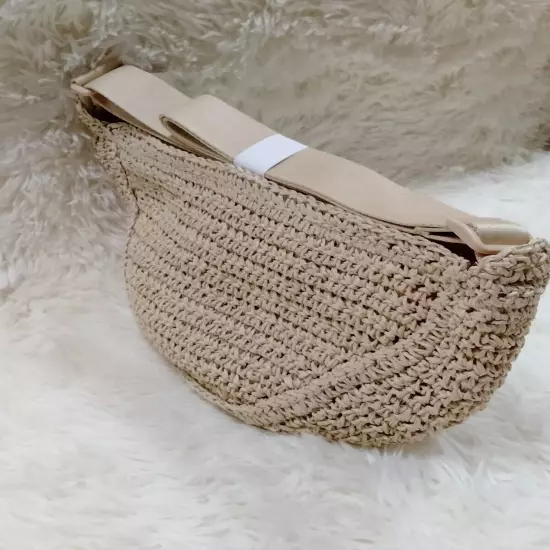 Uniqlo, Round Mini Crochet bag NATURAL / BEIGE Brand New From Japan