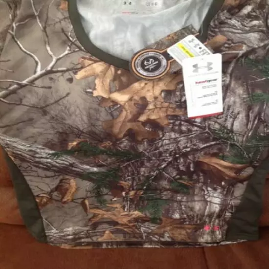 under armour camoflauge hunting shirt NWT size L womens