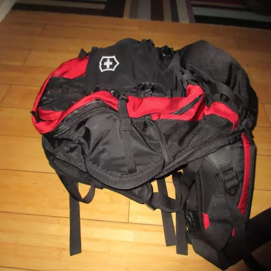 Victorinox Swiss Army Gear Travel Nylon Backpack anti theft