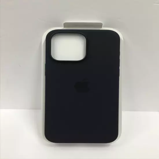 iPhone 15 Pro Max Silicone Case with MagSafe Black MT1M3ZM/A