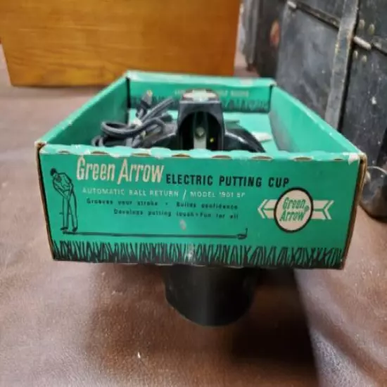 VINTAGE ELECTRIC GOLF PUTTINGCUP MODEL #1901 ORIGINAL BOX FAIR CONDITION