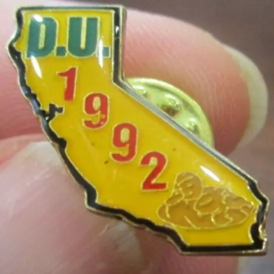 California D.U.DUCKS UNLIMITED 1992 ENAMELED SOUVENIR CONSERVATION MEMBER PIN