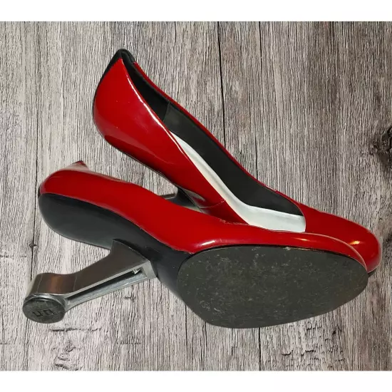 United Nude EAMZ high heel dress pump. Patent leather red. Size 9