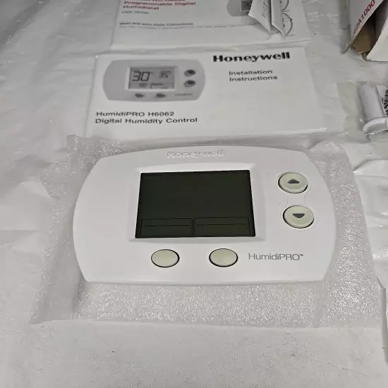 Honeywell H6062A1000 HumidiPro - Digital Humidistat/Dehumidistat New Open Box