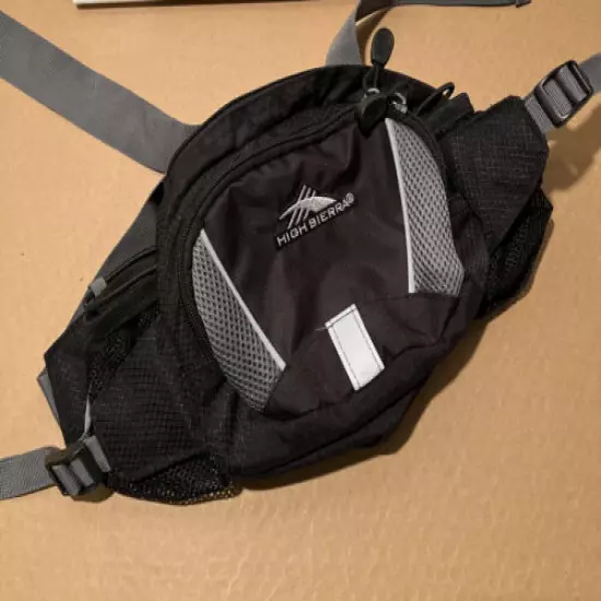 High Sierra Hiking Waist Fanny Pack Excellent Condition