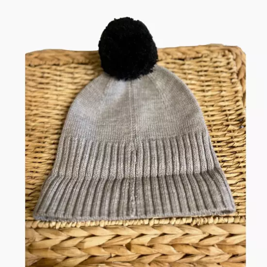 Kate Spade Baby It’s Cold Outside Gray Black Pom Winter Beanie Hat EUC HTF Viral