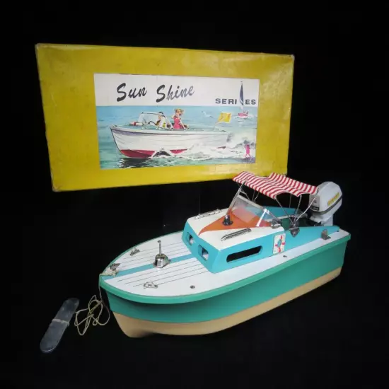 VINTAGE 1960's BANDAI JAPAN 13" SUN SHINE SERIES WOOD & PL BOAT W OUTBOARD BOXED