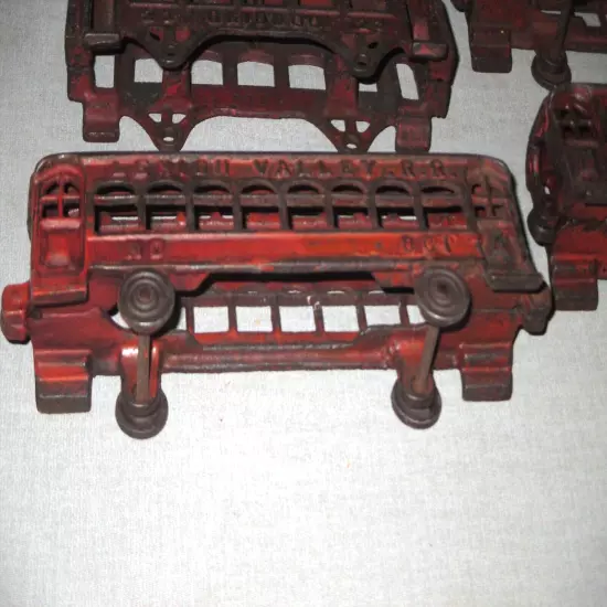 ANTIQUE FLOOR CAST IRON TOY TRAIN-SHIMER-SKIDOO-LEHIGH VALLEY R.R.-5 PIECE SET