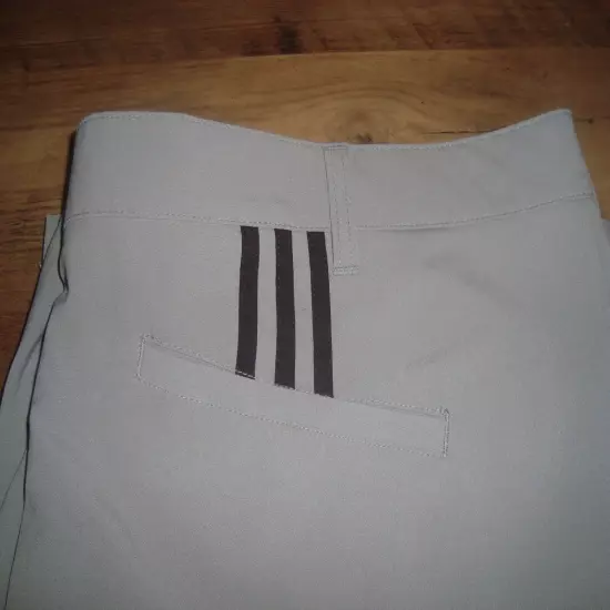 NWT Adidas 3-Stripe Performance Gray Golf Shorts GU2681 Men's Sz 46