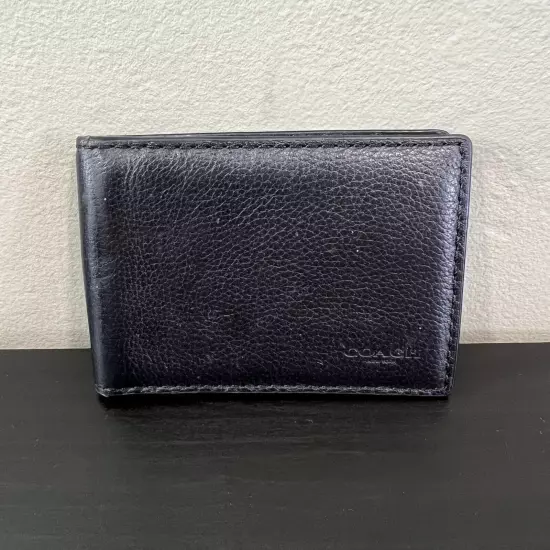 COACH BLACK PEBBLE LEATHER COMPACT WALLET / BILLFOLD