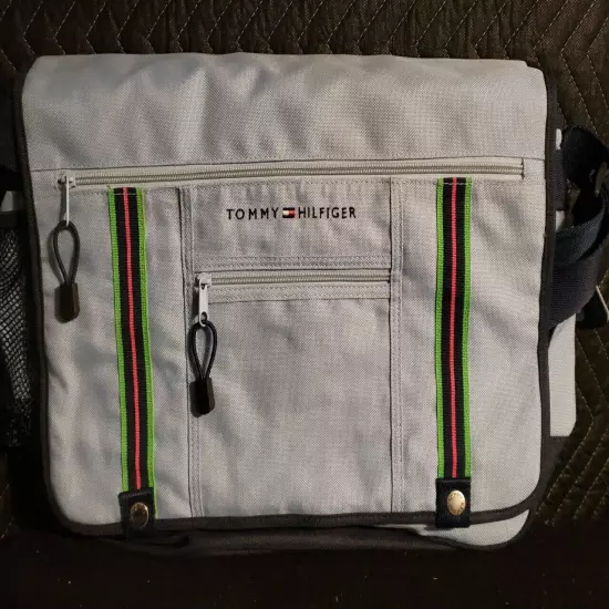 Tommy Hilfiger Messenger/Laptop Bag. 5 Pockets. **New. Excellent Condition 