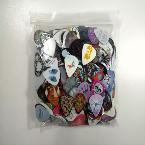 Bulk 200 Guitar Picks Assorted Cool Designs Animals Religious Dragonfly Skulls