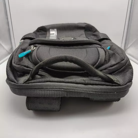 Thule Sweden 32L Crossover Backpack 15" Laptop Sunglasses Pocket Travel Hiking