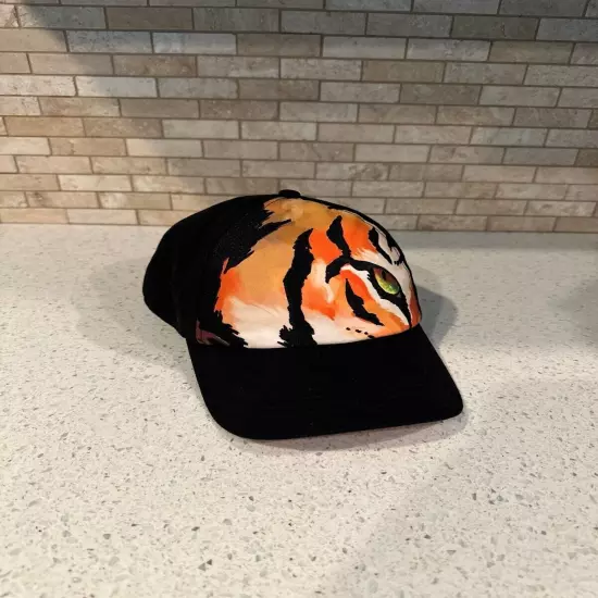 busch gardens tigris hat