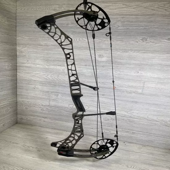 Mathews V3X 33 Right Handed 70lb Ambush Green