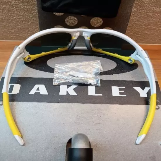 asian fit oakley split jacket