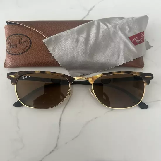 Ray Ban RB 3016 Clubmaster polarized Women’s Sunníes! Classic Style!