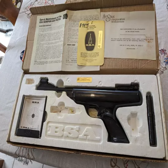 Vintage BSA SCORPION England .177 Cal Air Pistol w/ complete box and papers