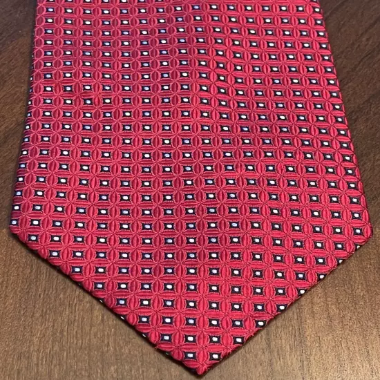 Roundtree & Yorke Red Hand Made 100% Silk Men’s Neck Tie Made In China