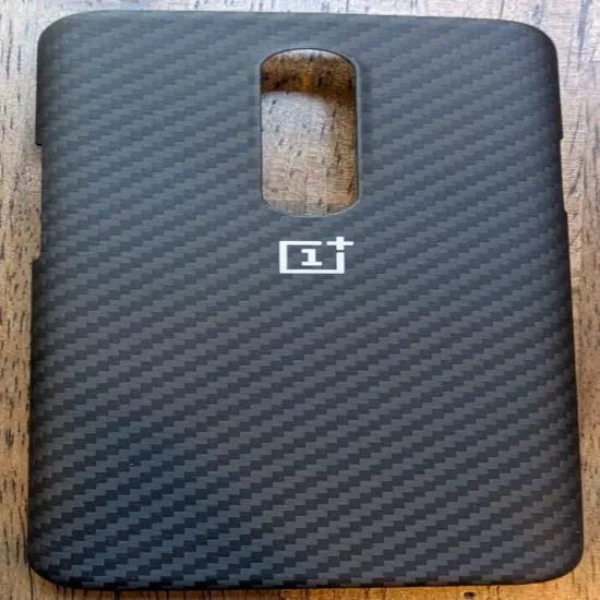 Original OnePlus 7 Pro Protective Case - Karbon