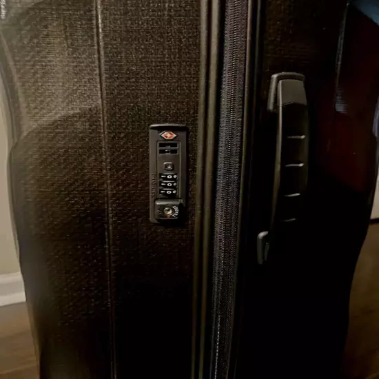 Samsonite Black Label Cosmolite 3.0 34" Extra Large XL Spinner Checked Luggage