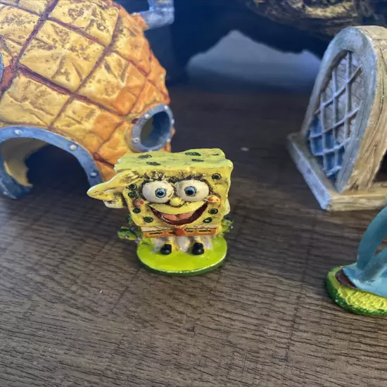 Lot of SpongeBob Squarepants Aquarium Decor 10 Pieces Plus