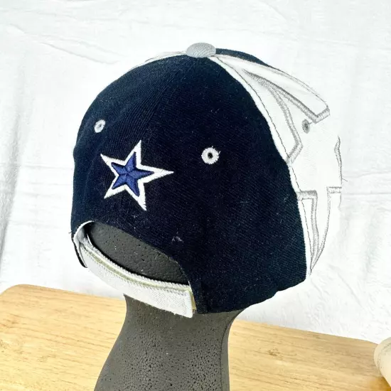 Dallas Cowboys Vintage Hook and Loop Closure Star Hat