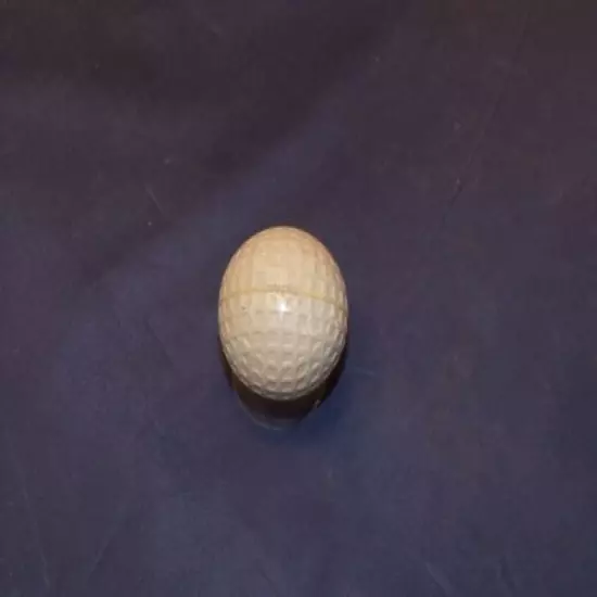 VINTAGE MESH BLACK DIAMOND 1900'S GOLF BALL