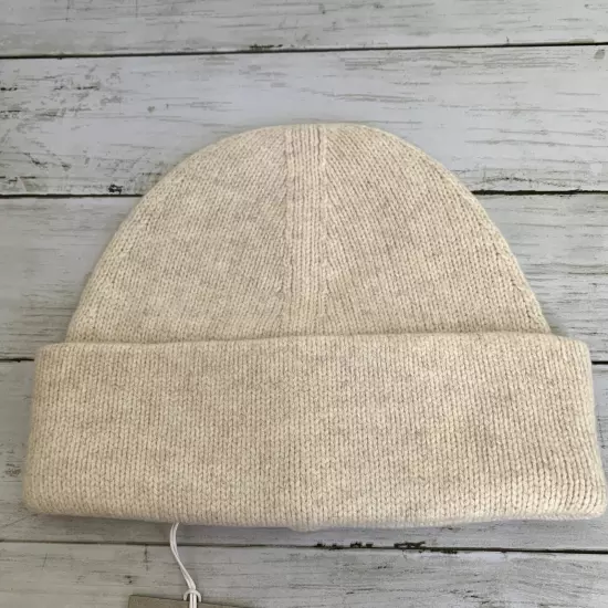 NWT Everlane Felted Merino Beanie in Heathered Oat Size OS