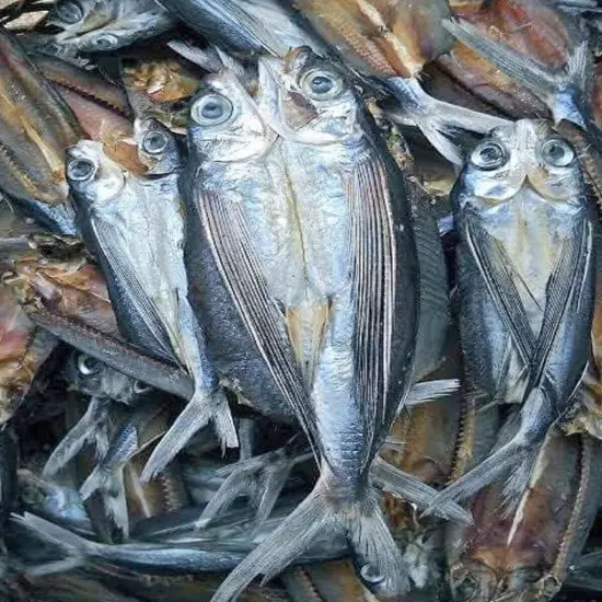 Sun Dried Flying Fish Seafood (Piyamesso Karawala) Dry Fish 100% High Quality