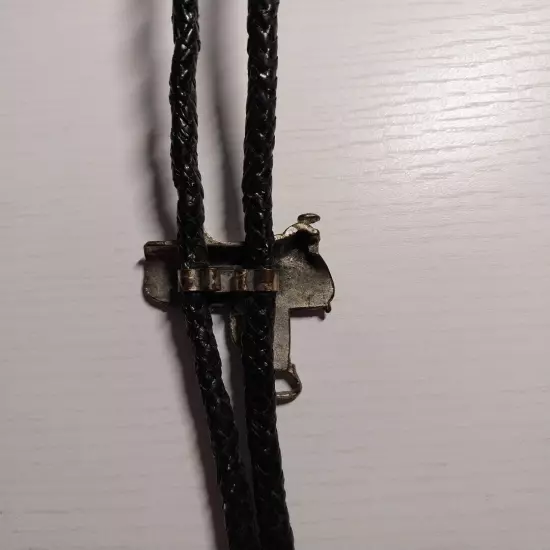 Vintage Country Western Bolo Tie Saddle Pewter On Leather Cord 