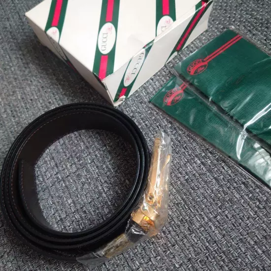 Dead Old GUCCI Plus Leather Belt with Certificate Box