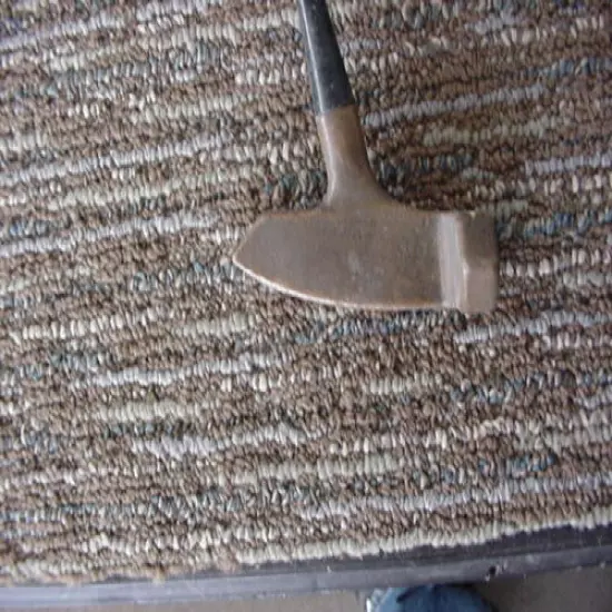 VINTAGE RARE VERY UNUSUAL LOOKING RH PUTTER 34.25 INCH EXCELLENT 90 DEG BRASS